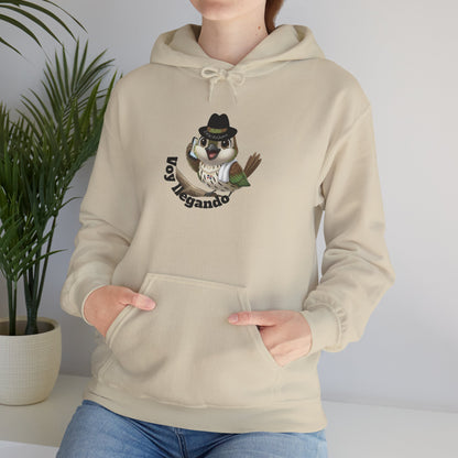 Unisex Heavy Blend  Hooded Sweatshirt with Cigüita "Voy llegando"