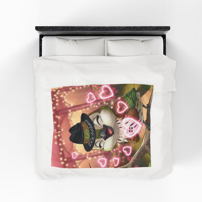 Velveteen Plush Blanket Ciguita with a Ring of Hearts