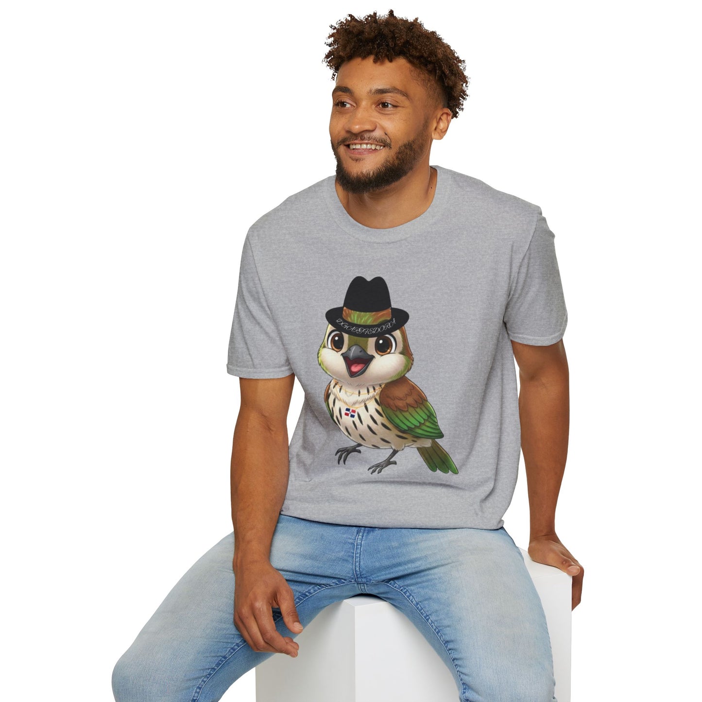 Unisex T-shirt Ciguita the Palmchat with Hat & Chain